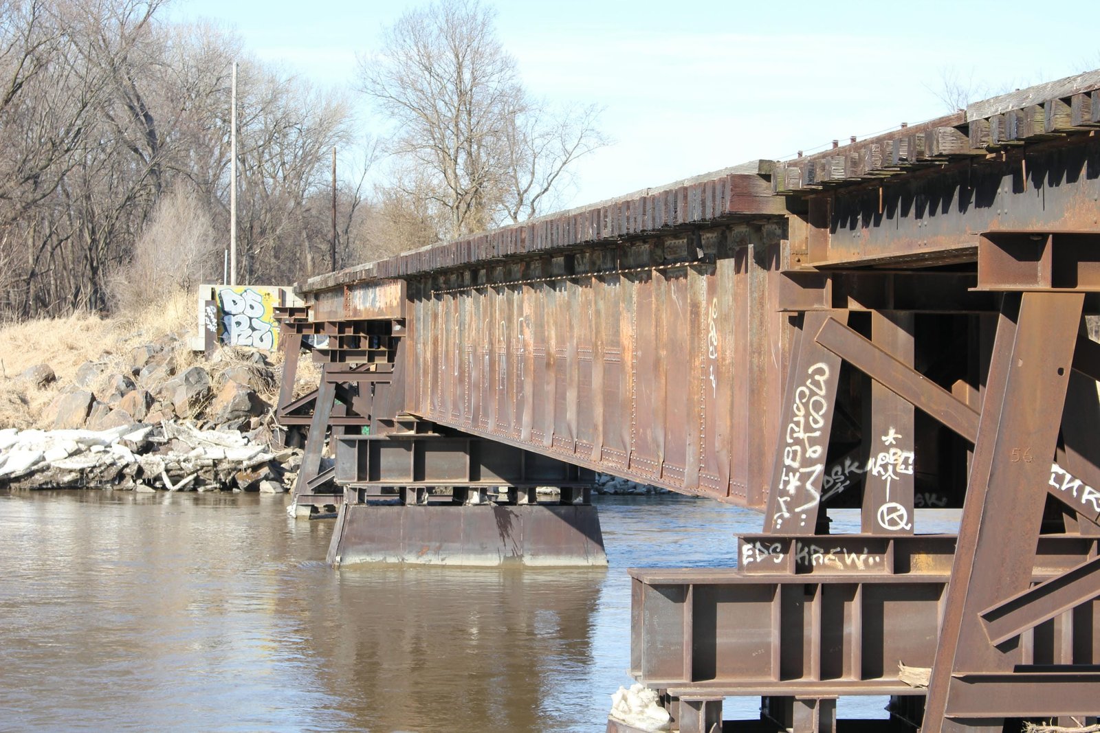 Main span (span #4)